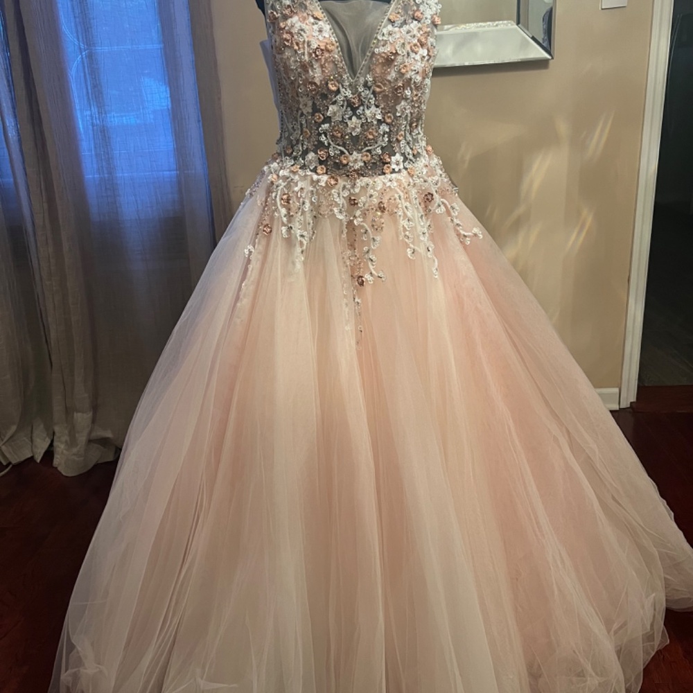 Sweet Sixteen/Prom dress - Picture 4 of 7